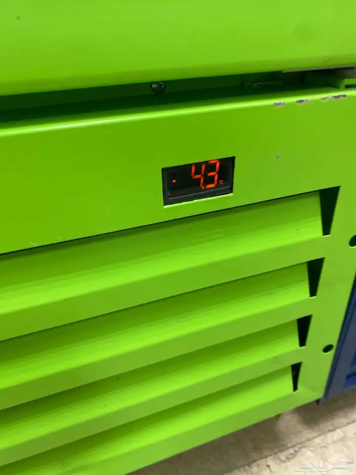 فريزر إيفرست عرض زجاج تجميد 1