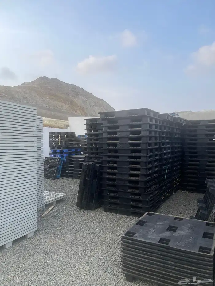 طبليات بلاستيك طبالي نظيفه شبه الجديدة 4