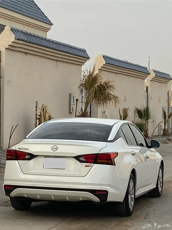 نيسان التيما 2023 استاندر 12
