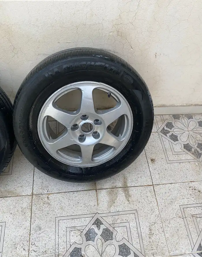للبيع جنوط سوناتا 2007 4