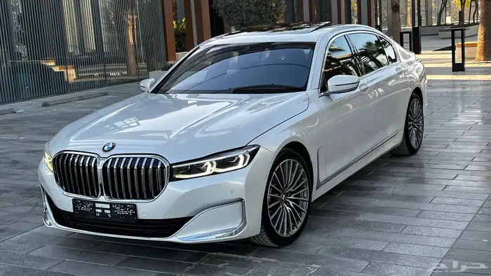 بي ام 730 2020 بحالة الوكالة ماشي 127 الف ( تم البيع ) 2