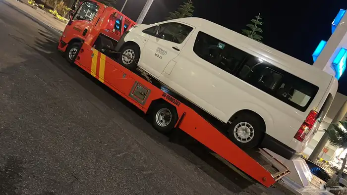سطحه ماشي بعد ساعه من جيزان إلى ابهاء او الرياض 0