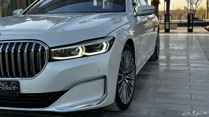 بي ام 730 2020 بحالة الوكالة ماشي 127 الف ( تم البيع ) 3