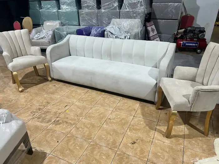 جميع مستلزمات المعارض شاشات ستاير vip lounge ف اي ب لاونج 55