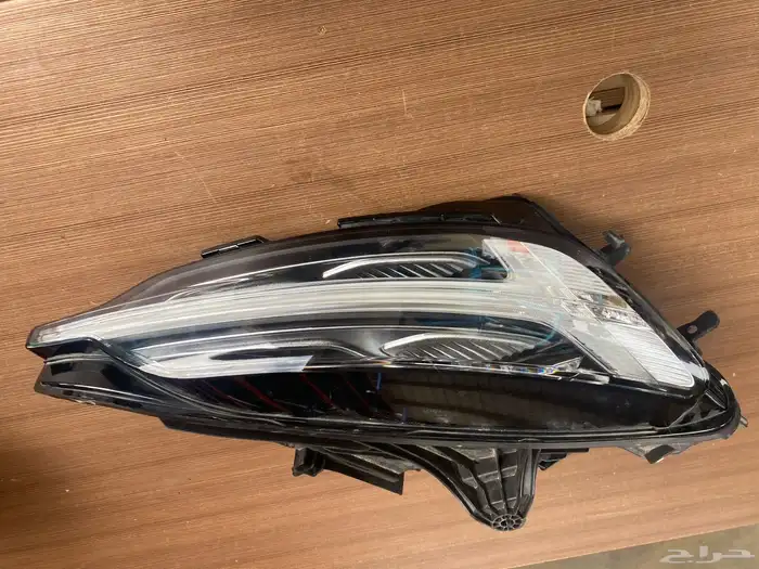 شمعه يمين لسيارة فولفو S60 III V60 II 0