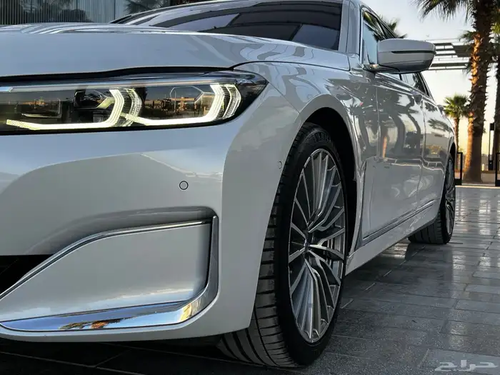 بي ام 730 2020 بحالة الوكالة ماشي 127 الف ( تم البيع ) 4