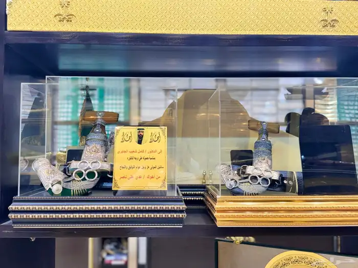 دروع تخرج وهدايا زواج 13