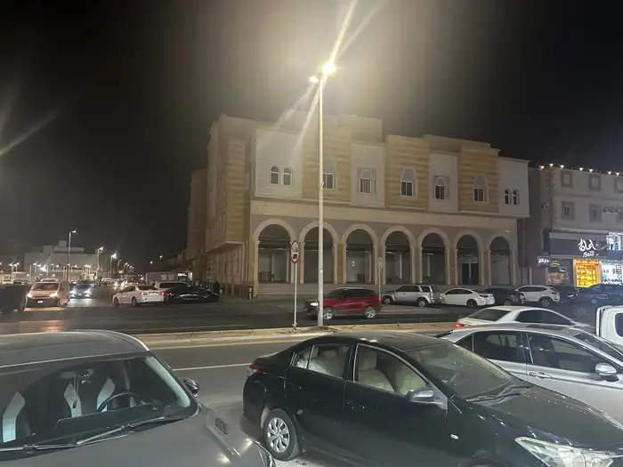 معارض للإيجار حي الحمدانية 0