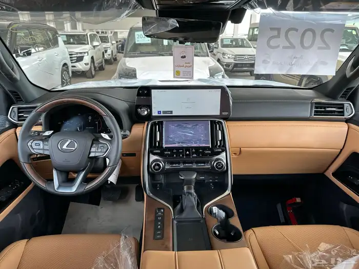 لكزس BB فل خليجي موديل 2025 9