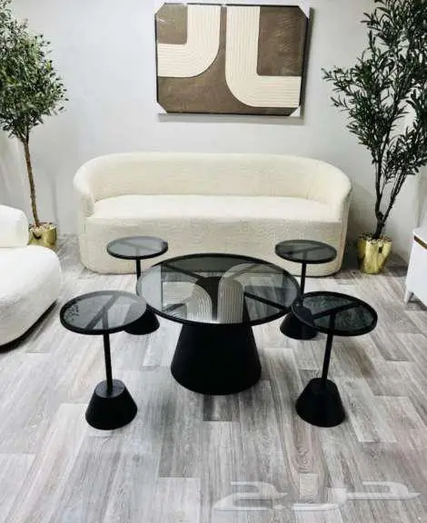 - طاولات خدمة كبيرة 8