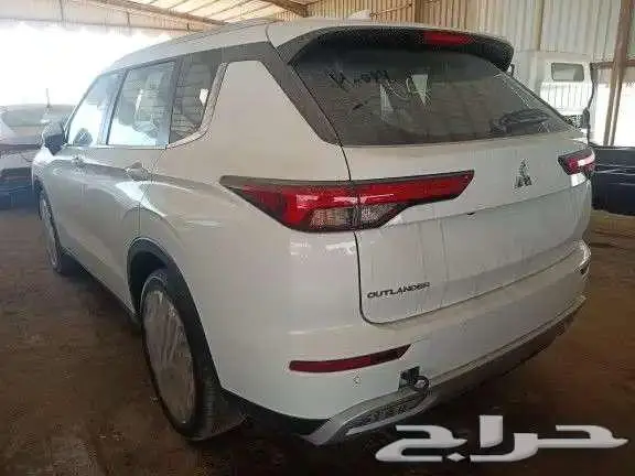 ميتسوبيشي اوتلايندر 2024 4