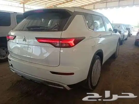 ميتسوبيشي اوتلايندر 2024 0