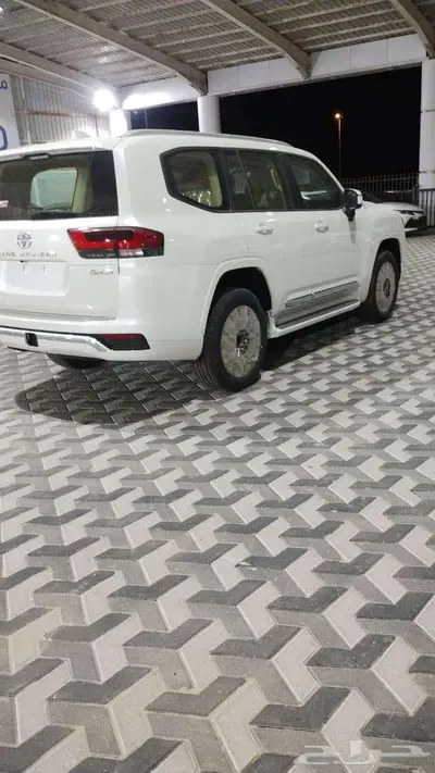 لاندكروزر جي اكس ار L3 l موديل 2025 2