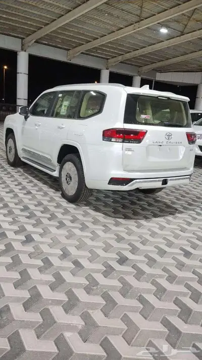 لاندكروزر جي اكس ار L3 l موديل 2025 3