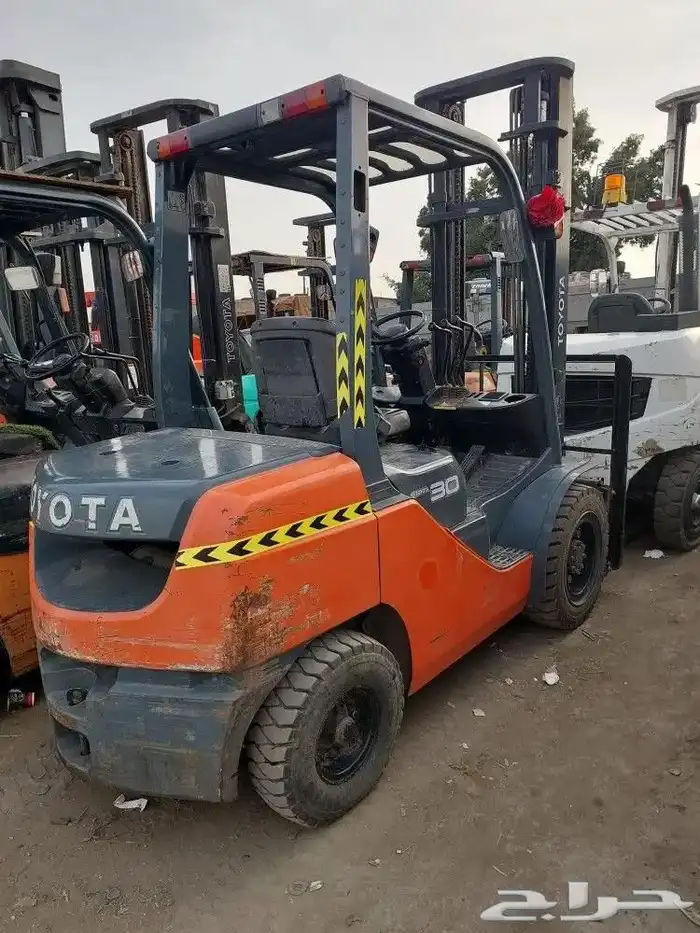 فوركلفت رافعة شوكية رافعات للايجار الشهري واليومي مشوار 10