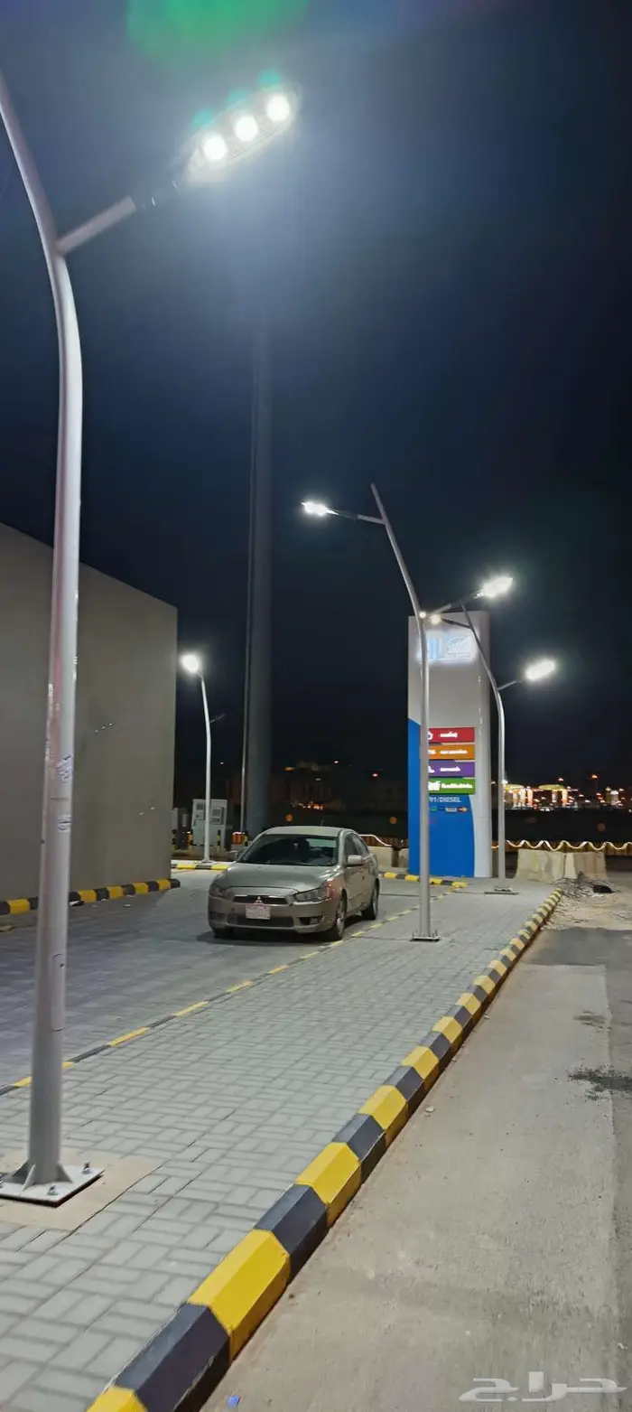 اعمده اناره للبيع عمدان محطات ملاعب اسطبلات استراحات 30