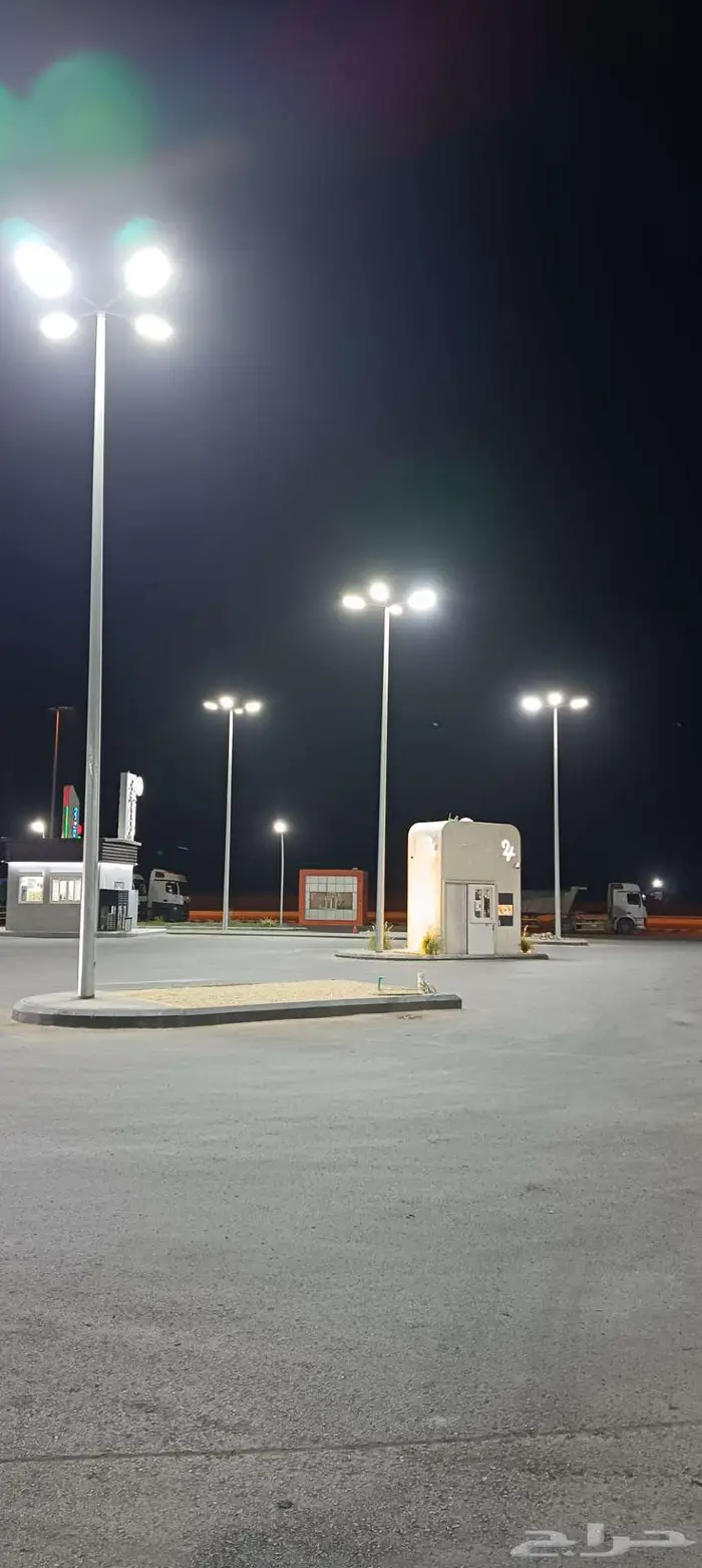 اعمده اناره للبيع عمدان محطات ملاعب اسطبلات استراحات 6