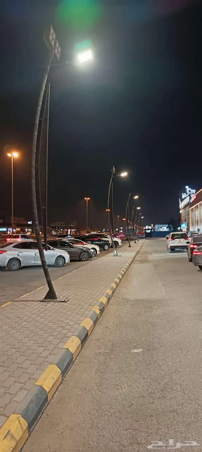 اعمده اناره للبيع عمدان محطات ملاعب اسطبلات استراحات 1