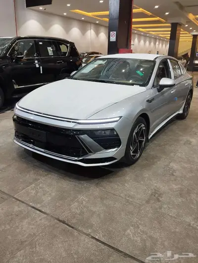 هيونداي سوناتا كومفورت GLS فضي لامع داخل جملي 2025 0