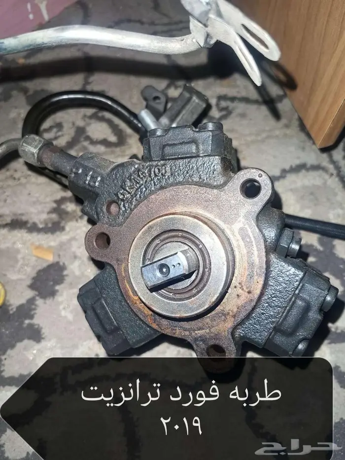قطع غيار فورد ترانزيت بعضها جديدة 1
