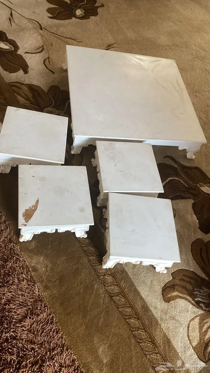 للبيع طاولة معا 4 خدمه ولوحة جداريه 0