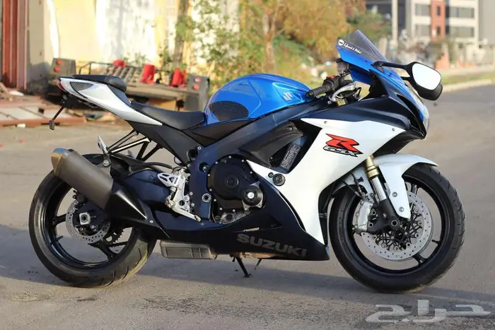 للبيع 750 -2012 بحال ممتازة بطاقة جمركية فيابر بلد 0
