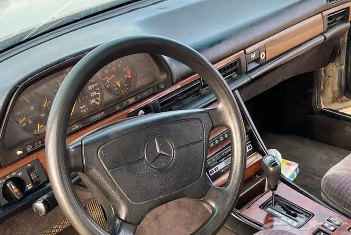 قطع بنز SE300 موديل 91 3