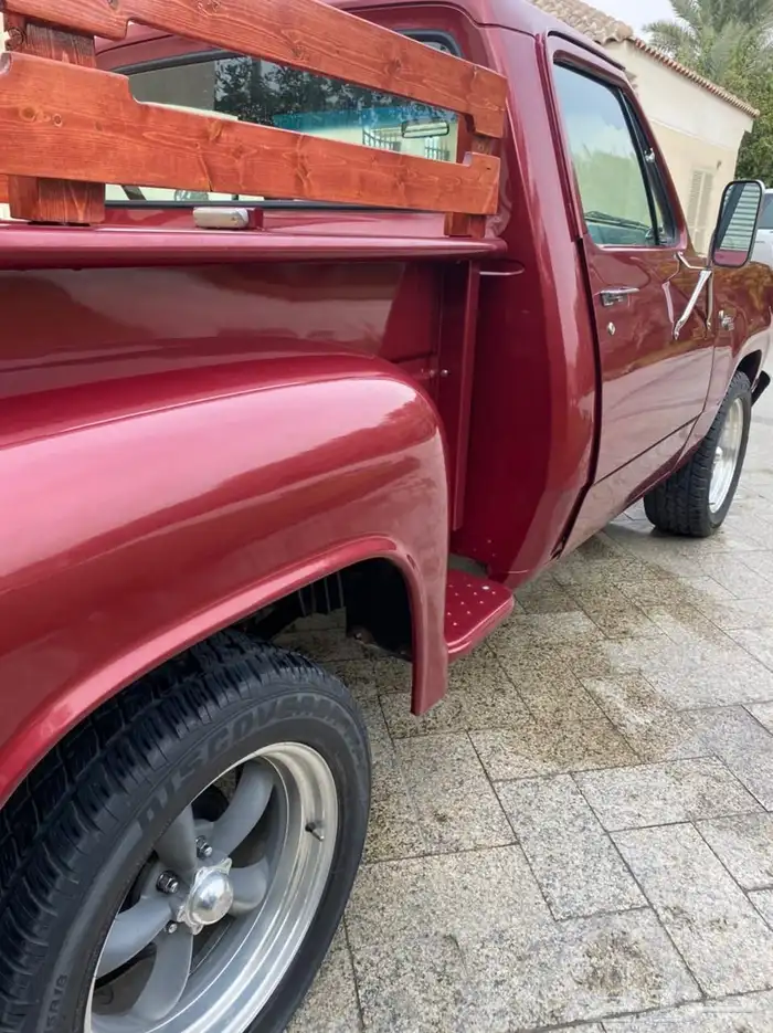 للبيع دوج رام 1979 3