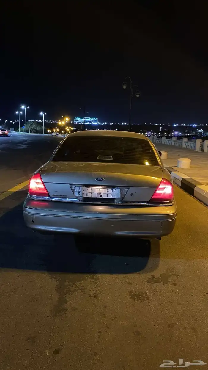 فورد فكتوريا 2004 5