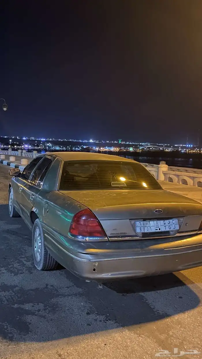فورد فكتوريا 2004 2