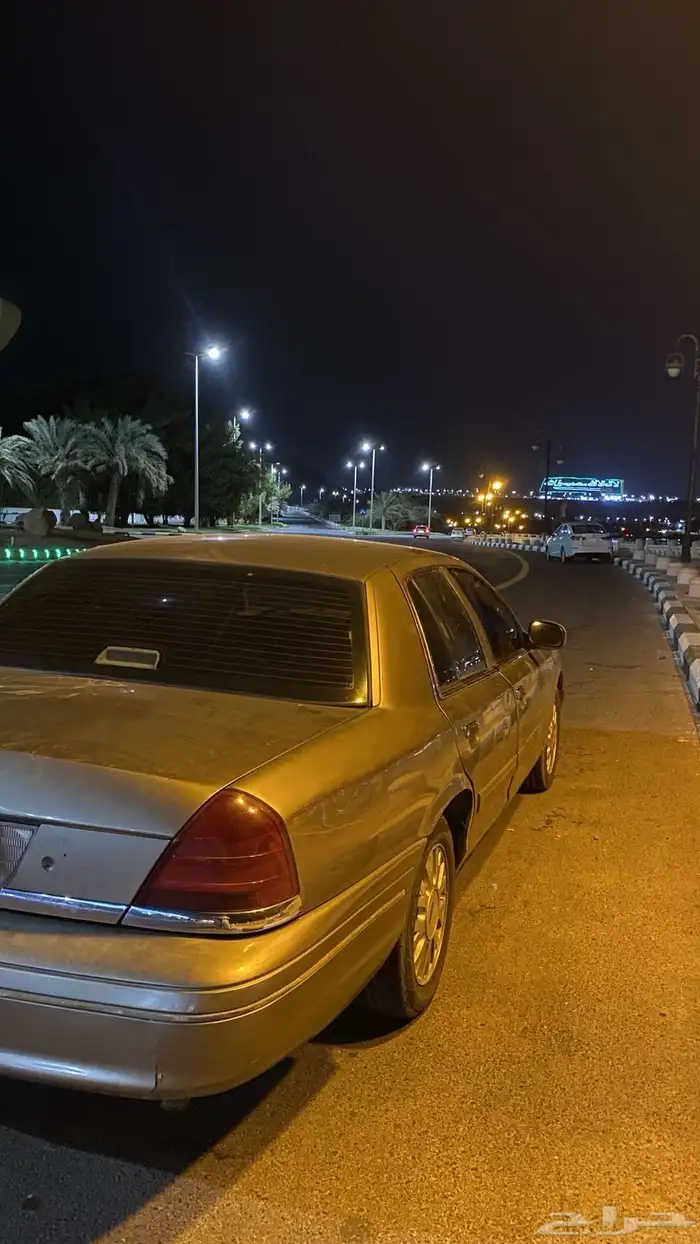 فورد فكتوريا 2004 4
