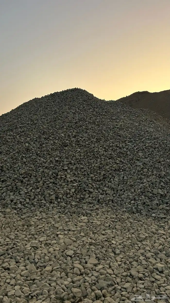 ردميه و سبيز و حجر و بسكورز متوفر جميع انواع اتربه كميات 8