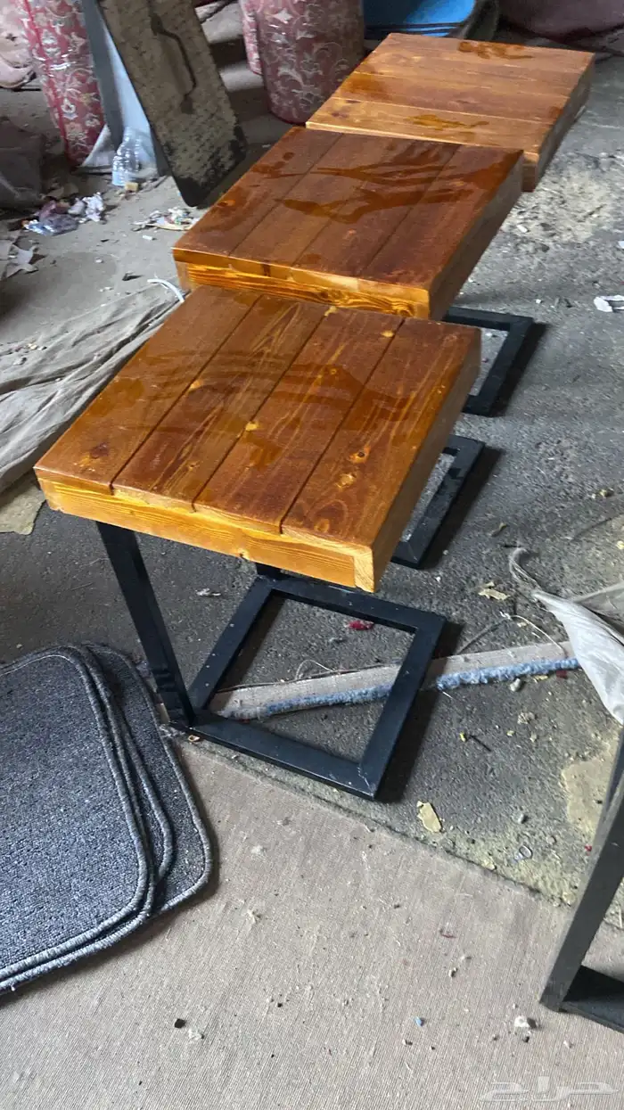 كراسي خارجية طقم حديد او خشب 48