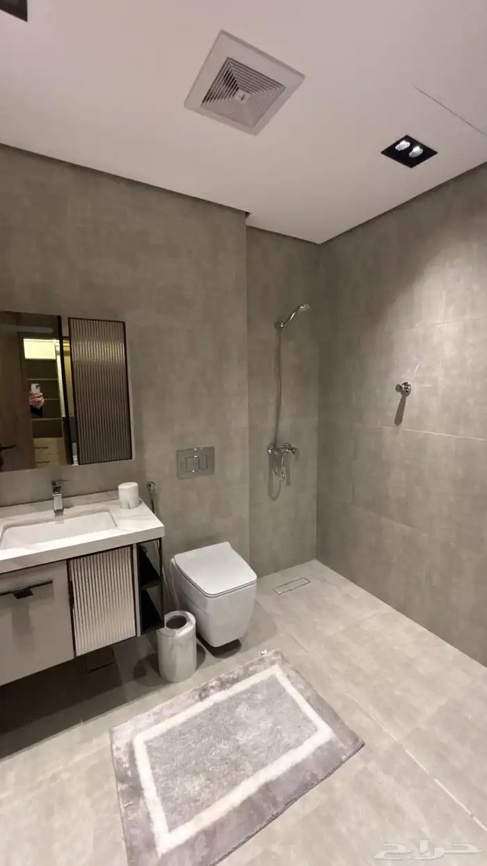 فيلا في شرق المدينه البدراني بتشطيب ولا اروووع 21