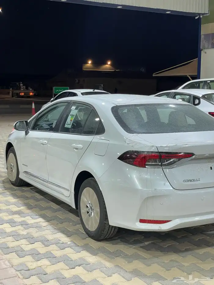 تويوتا كورولا XLI 1.5 مطور بنزين 2025 3