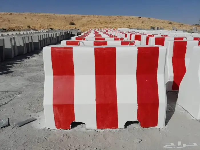 حواجز خرسانية قواعد أناره جميع المقاييس 17