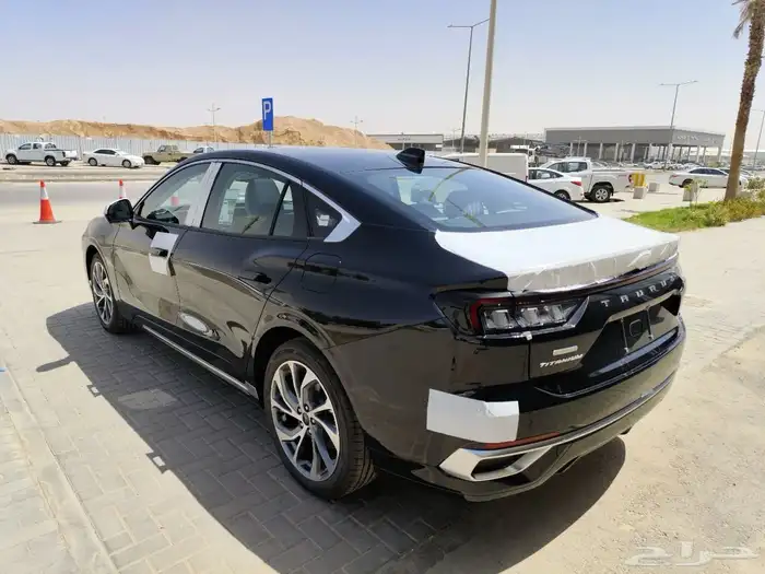 فورد تورس تيتانيوم 2025 3