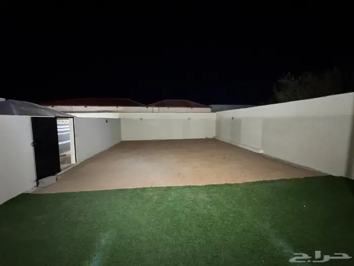 استراحه جديده للايجار اليومي والشهري او البيع 13