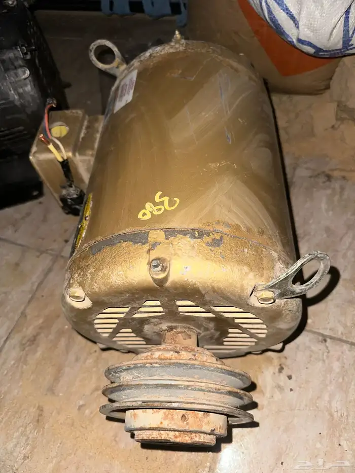 محرك كهربائي دينمو 3