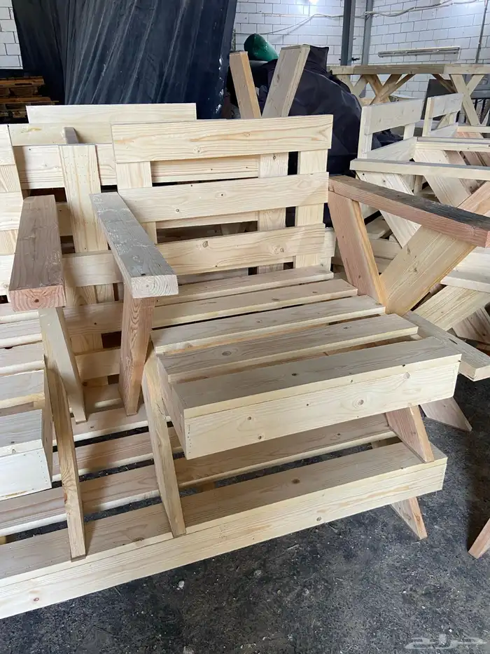 كراسي خارجية طقم حديد او خشب 40