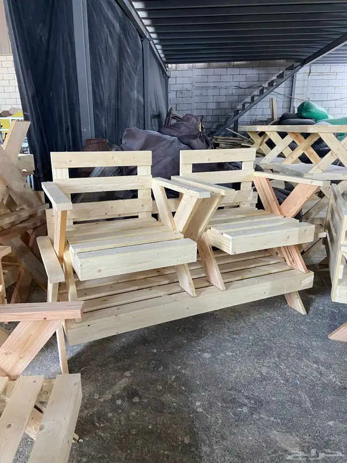 كراسي خارجية طقم حديد او خشب 38