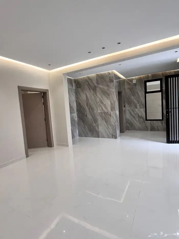 للبيع فيلا فاخره بالبكيريه حي الصفاء 6