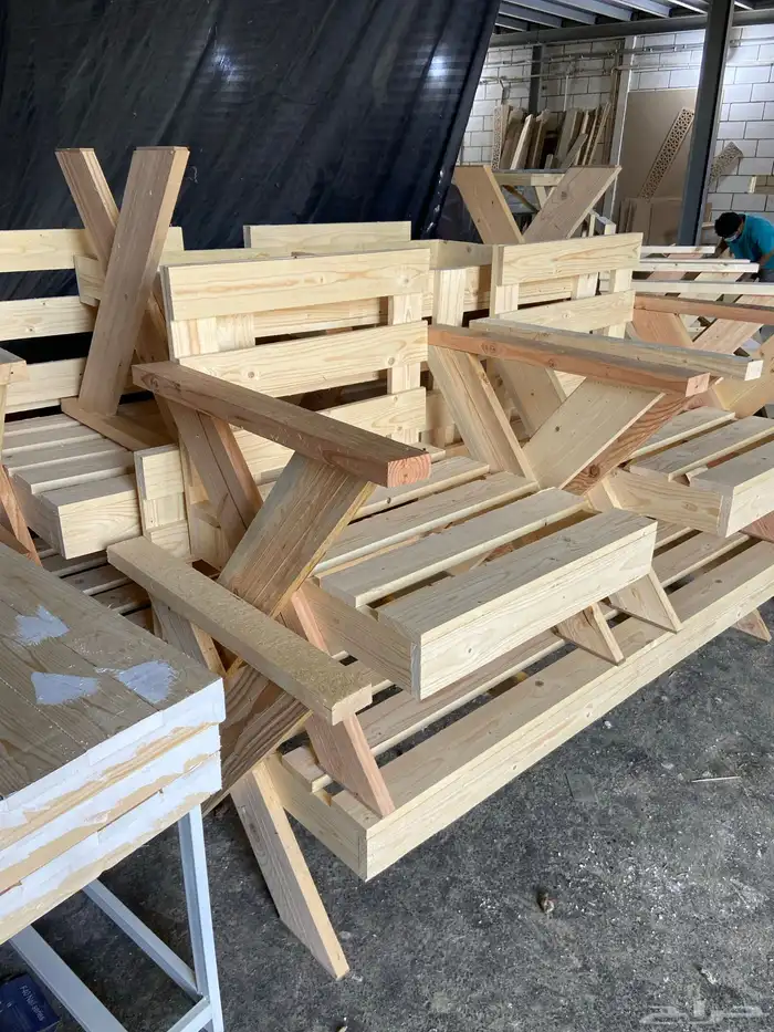 كراسي خارجية طقم حديد او خشب 41