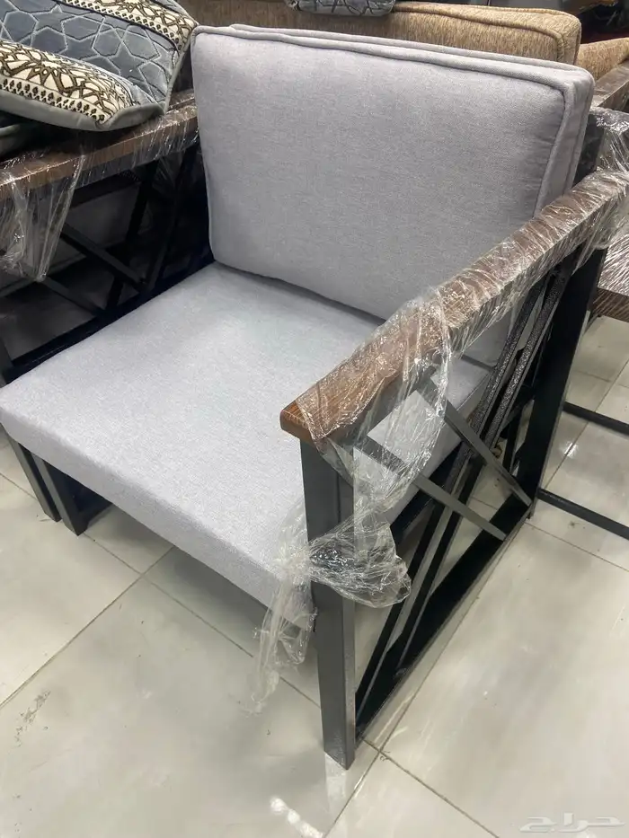 كراسي خارجية طقم حديد او خشب 25