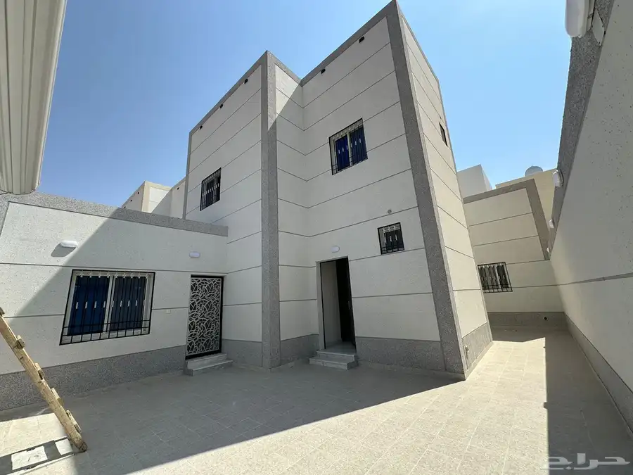 للبيع دبلكسات مودرن بقفار الشرقي مخطط النسيم 2