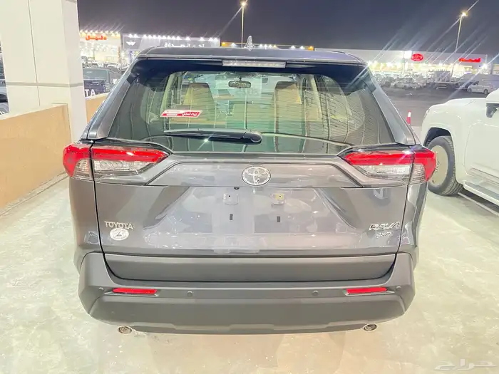 تويوتا راف فور استاندر دبل موديل 2025 ألوان رمادي 3