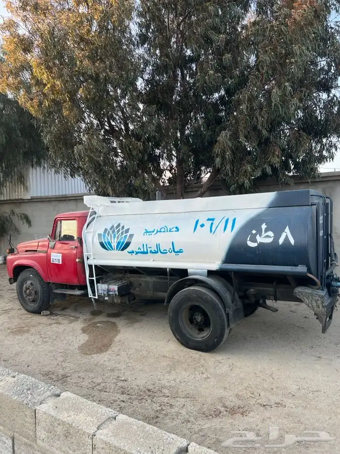 وايت تايوتا مديل 82 2