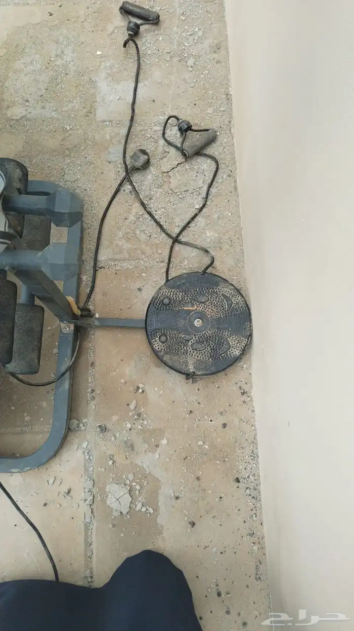 سير كهربائي كبير واثقاله 1