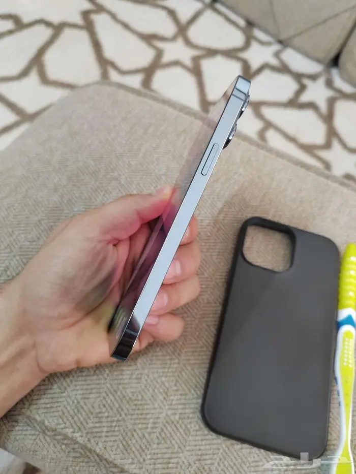 ايفون 13 برو ماكس 256GB للبيع 4