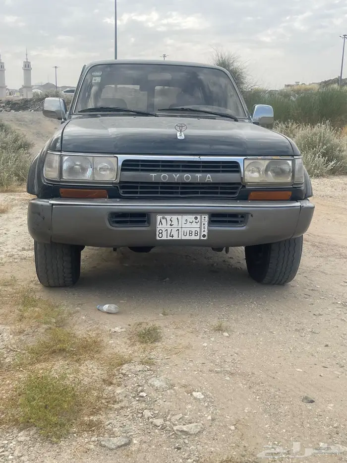 جيب لاندكروزر 93 في اكس ار 0